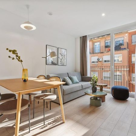 Limehome Valencia Carrer Del Pare Palau I Quer Kültér fotó