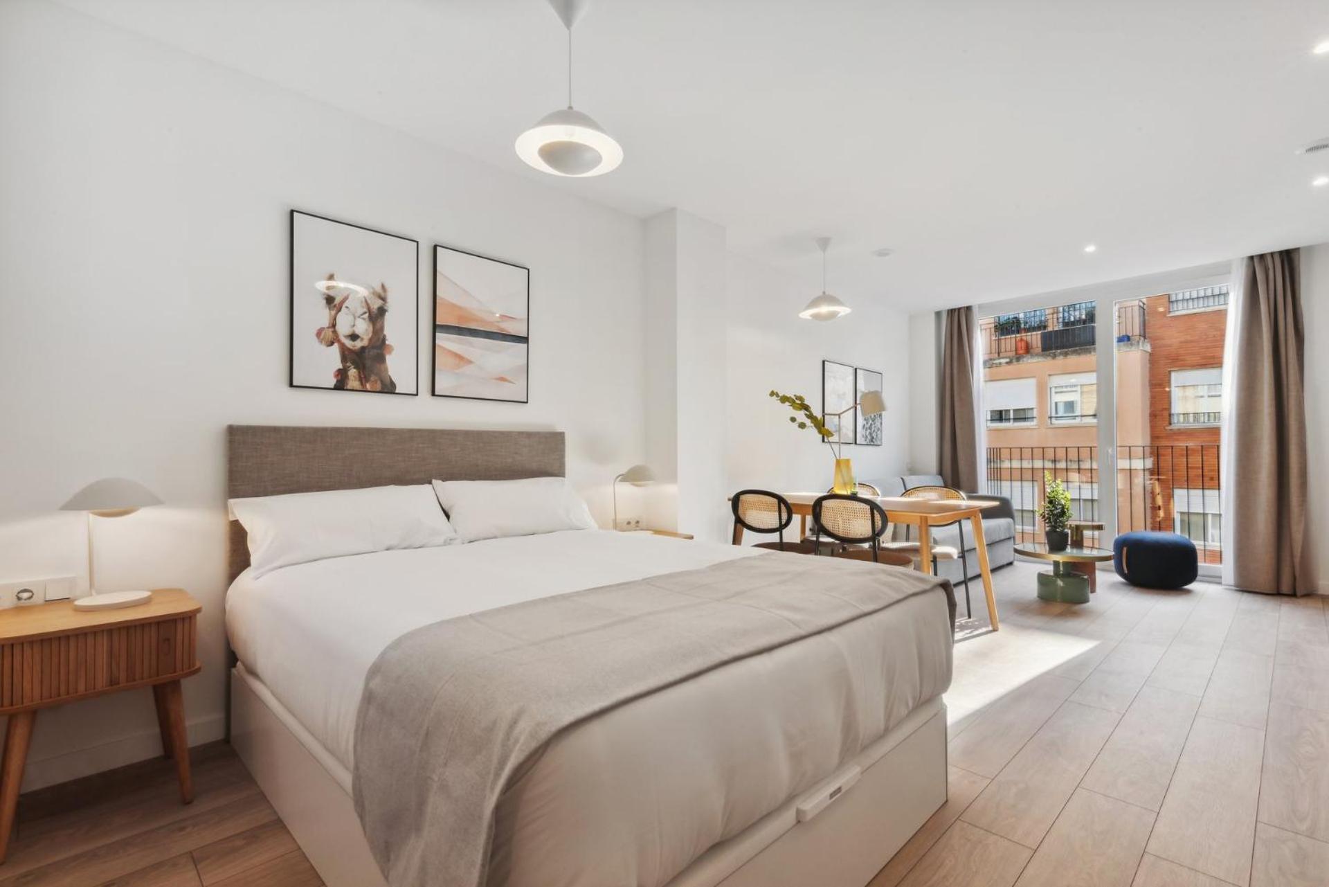 Limehome Valencia Carrer Del Pare Palau I Quer Kültér fotó