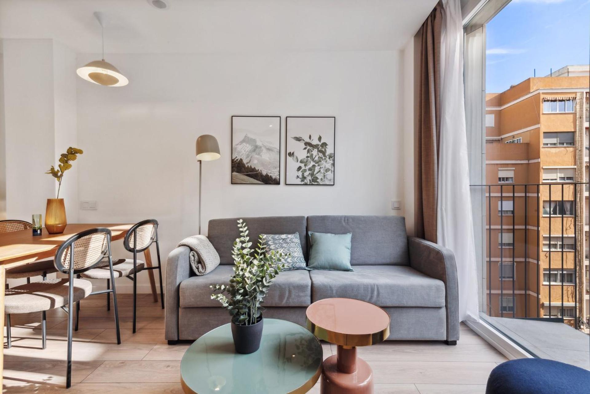 Limehome Valencia Carrer Del Pare Palau I Quer Kültér fotó