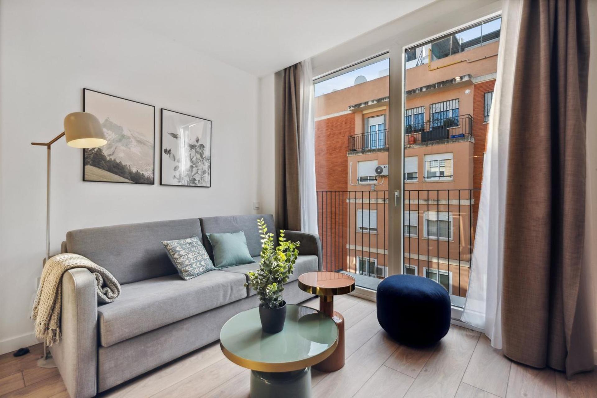 Limehome Valencia Carrer Del Pare Palau I Quer Kültér fotó