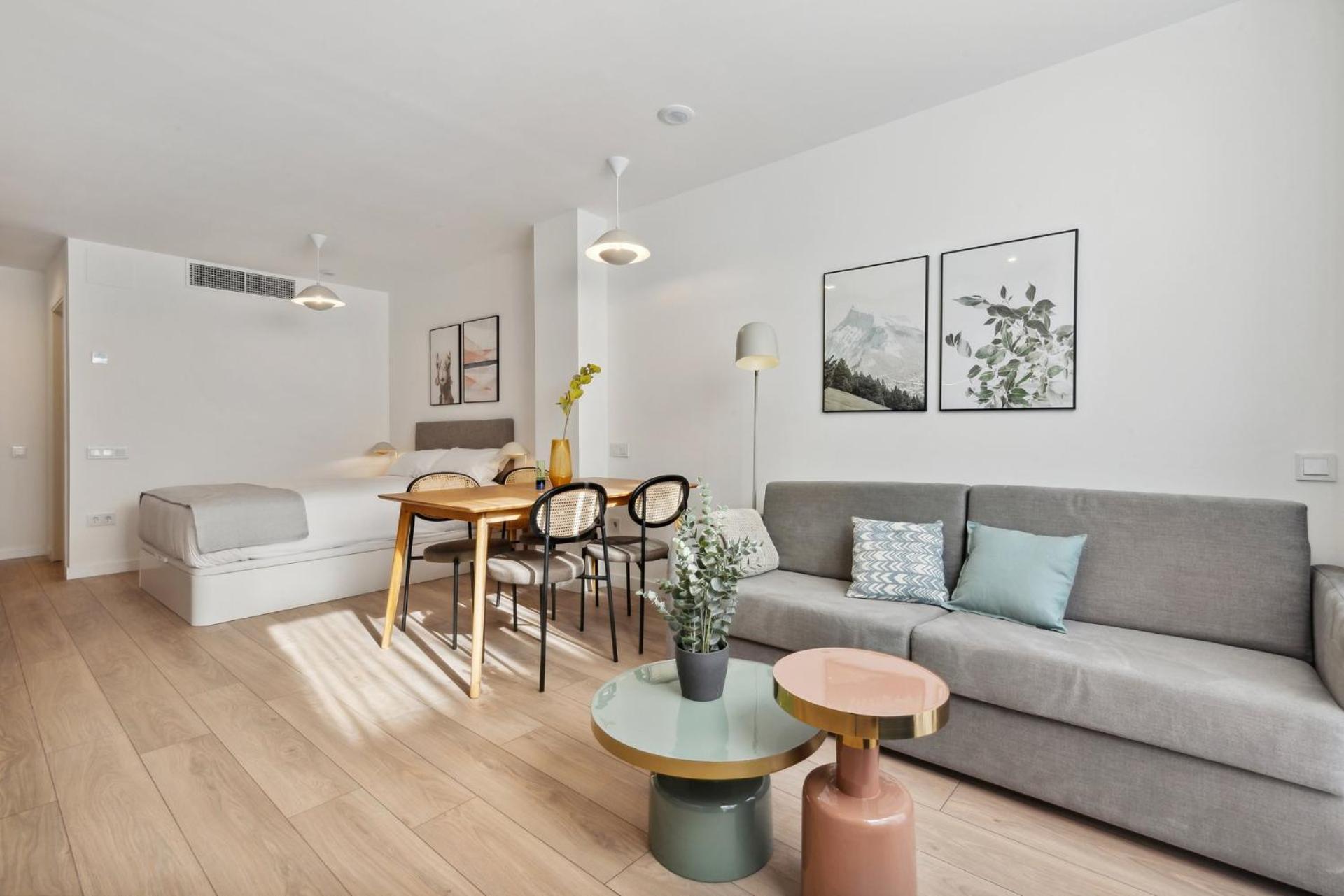 Limehome Valencia Carrer Del Pare Palau I Quer Kültér fotó