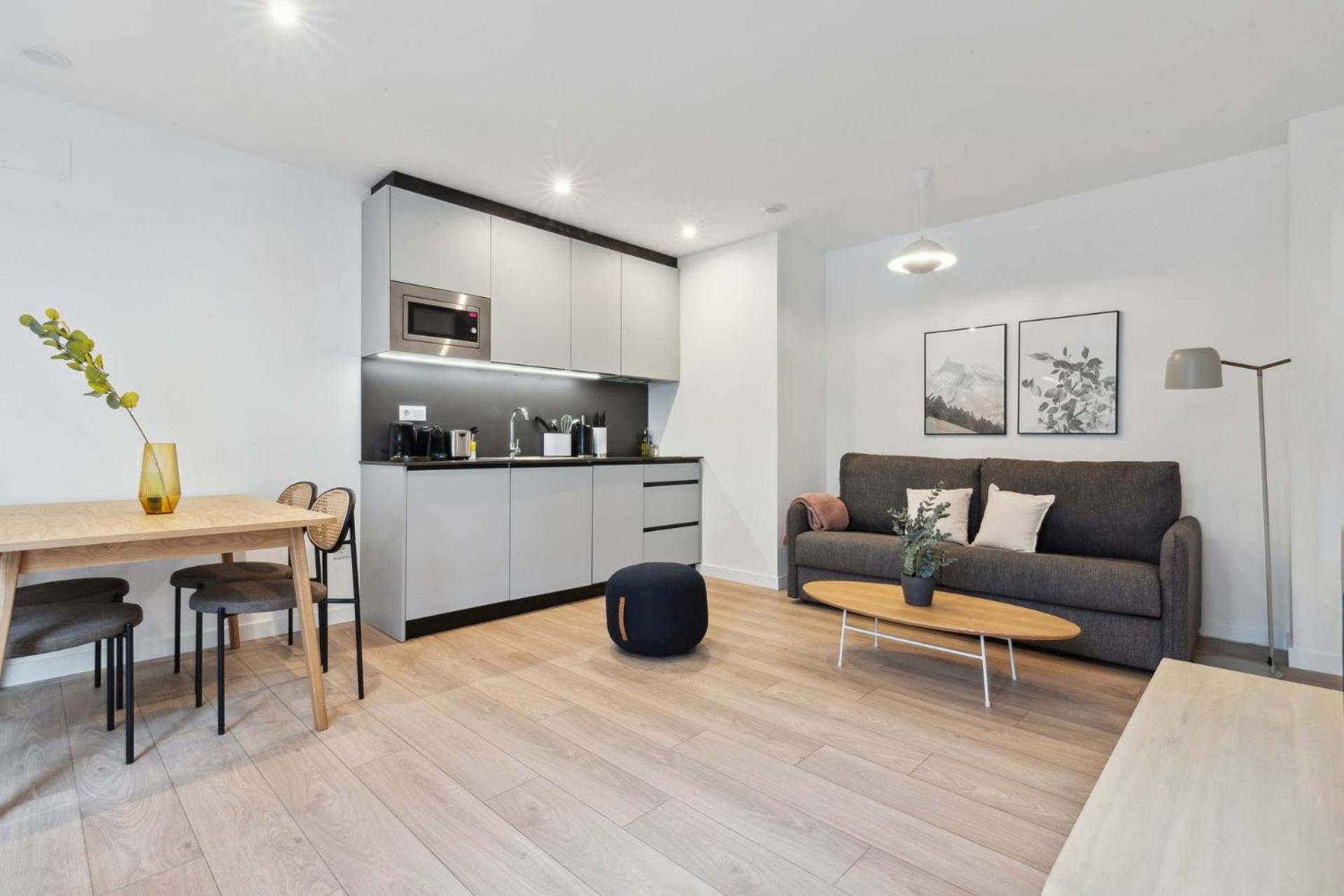 Limehome Valencia Carrer Del Pare Palau I Quer Kültér fotó
