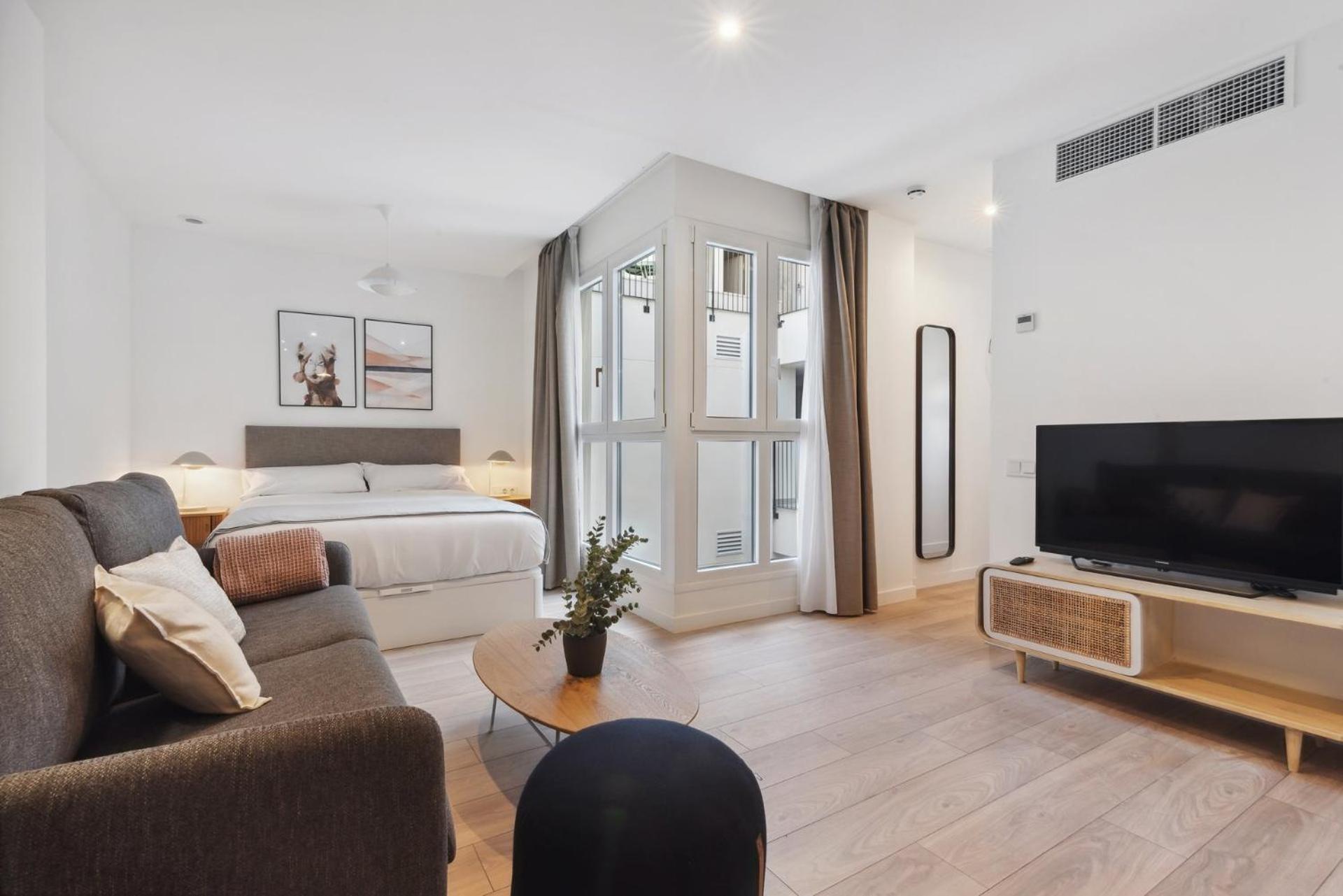 Limehome Valencia Carrer Del Pare Palau I Quer Kültér fotó