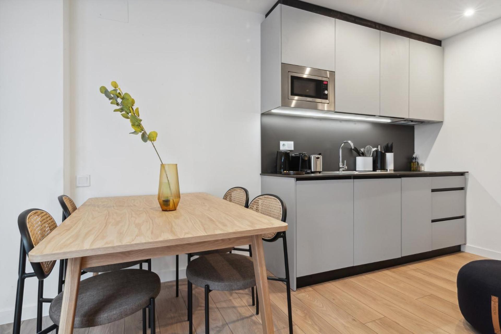 Limehome Valencia Carrer Del Pare Palau I Quer Szoba fotó